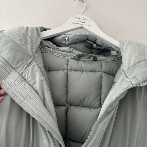 FREE PEOPLE NWT Like A Dream Long Reversible Puffer Jacket in Smoked Sage L - Picture 11 of 15